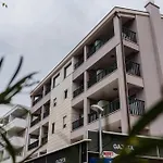 Appartement Lucija Makarska-first Row To The Sea *