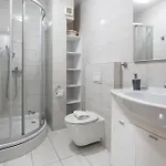 Lucija Makarska-first Row To The Sea Makarska