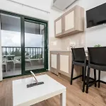 Appartement Lucija Makarska-first Row To The Sea