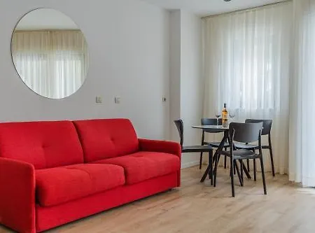 Lucija Makarska-first Row To The Sea Appartement Makarska