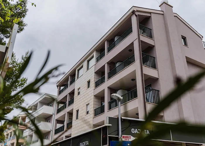 Apartment Lucija Makarska-first Row To The Sea *