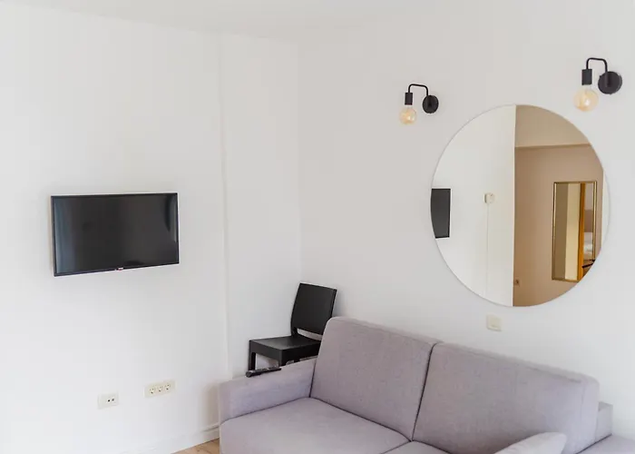 Apartment Lucija Makarska-first Row To The Sea