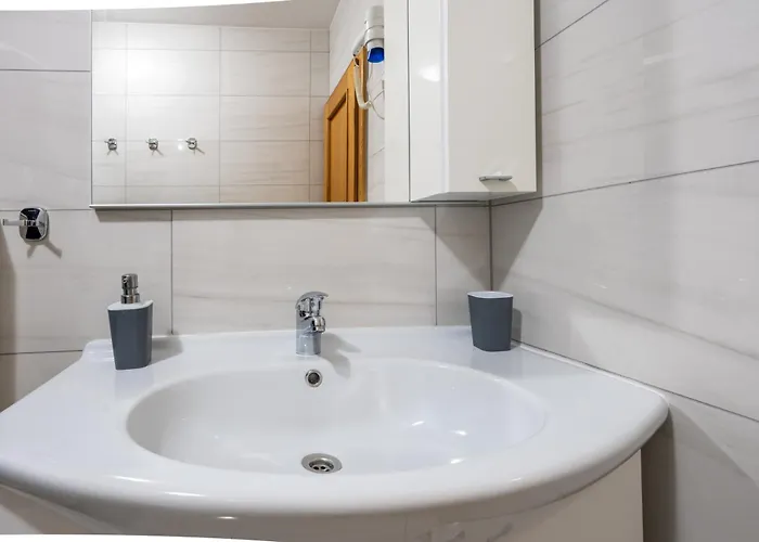 Lucija Makarska-first Row To The Sea Apartment Makarska