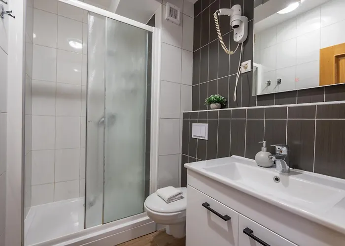 Apartment Lucija Makarska-first Row To The Sea Makarska