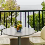 Apartment Lucija Makarska-first Row To The Sea Makarska