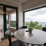 Lucija Makarska-first Row To The Sea *