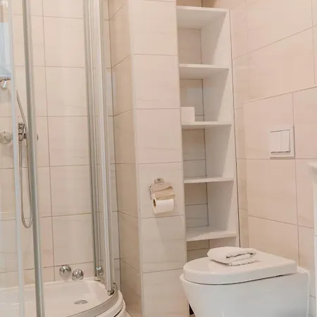 Apartment Lucija Makarska-first Row To The Sea Makarska