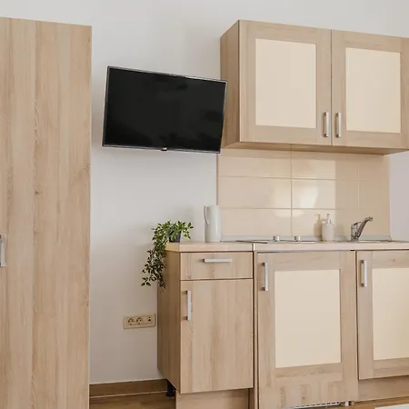 Apartment Lucija Makarska-first Row To The Sea