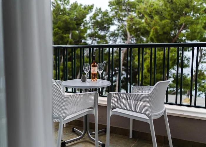 Lucija Makarska-first Row To The Sea * מאקרסקה