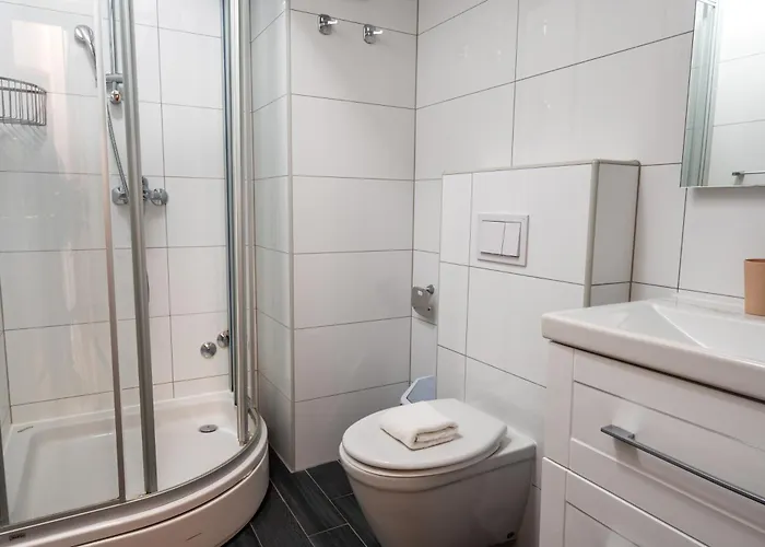 Lucija Makarska-first Row To The Sea דירה