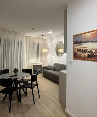 Lucija Makarska-first Row To The Sea