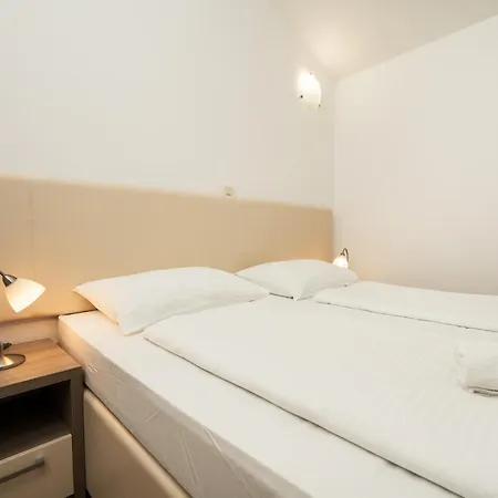 Apartman Lucija Makarska-first Row To The Sea *